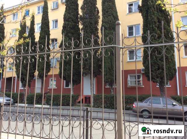 Комната 12 м² в 6-ком. кв., 2/4 эт. на продажу в Туапсе Туапсе - изображение 1