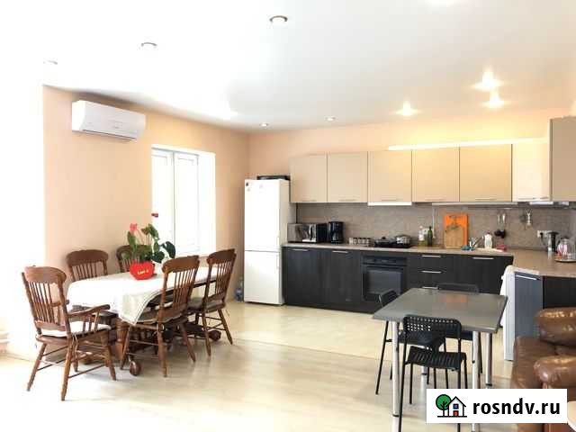 3-комнатная квартира, 105 м², 18/25 эт. в аренду на длительный срок в Новоивановском Новоивановское - изображение 1