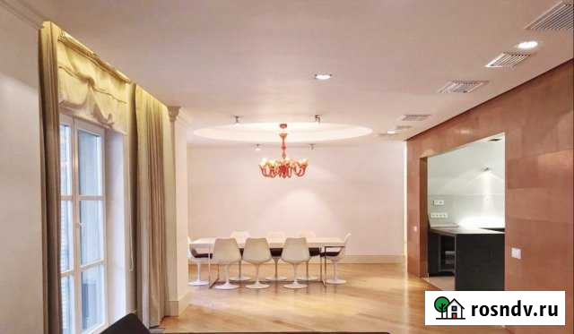 5-комнатная квартира, 200 м², 4/11 эт. в аренду на длительный срок в Москве Москва - изображение 1