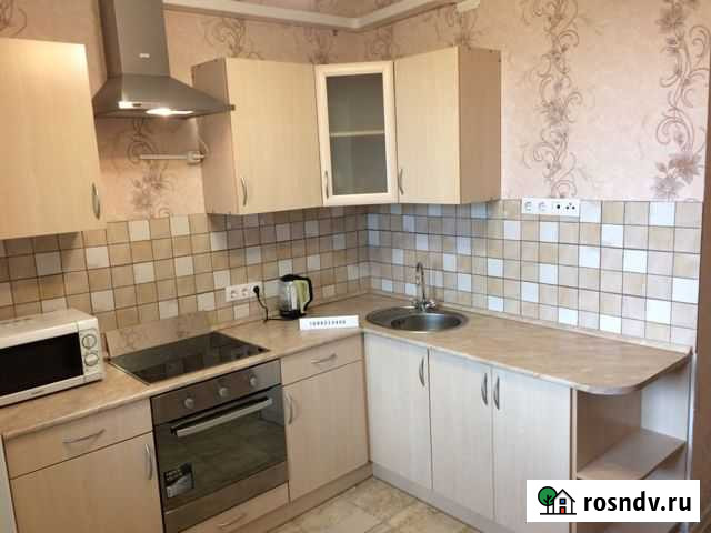 1-комнатная квартира, 40 м², 10/11 эт. в аренду посуточно в Тосно Тосно - изображение 1