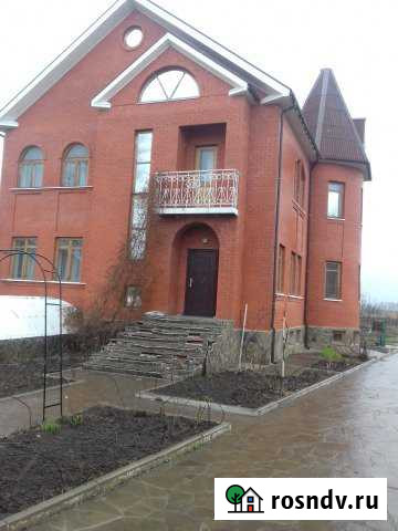 Коттедж 360 м² на участке 25 сот. на продажу в Новобатайске Новобатайск - изображение 1