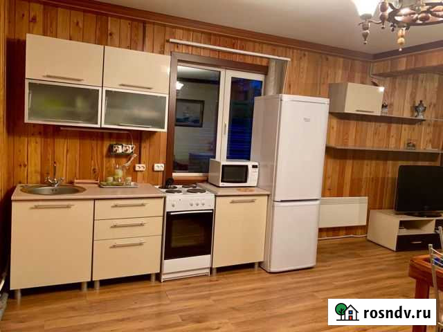 Коттедж 150 м² на участке 7 сот. в аренду посуточно в Красноярске Красноярск - изображение 1