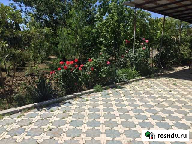 Коттедж 200 м² на участке 12 сот. в аренду посуточно в Дербенте Дербент - изображение 1