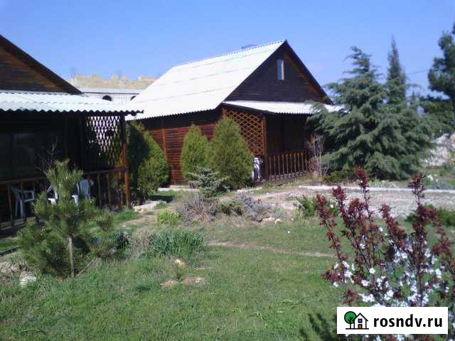 Коттедж 60 м² на участке 12 сот. в аренду посуточно в Севастополе Севастополь - изображение 1