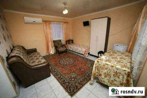 Комната 15 м² в 1-ком. кв., 2/2 эт. в аренду на длительный срок в Кабардинке Кабардинка