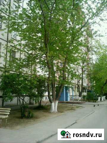 1-комнатная квартира, 36 м², 8/9 эт. в аренду посуточно в Волжском Волгоградской области Волжский - изображение 1