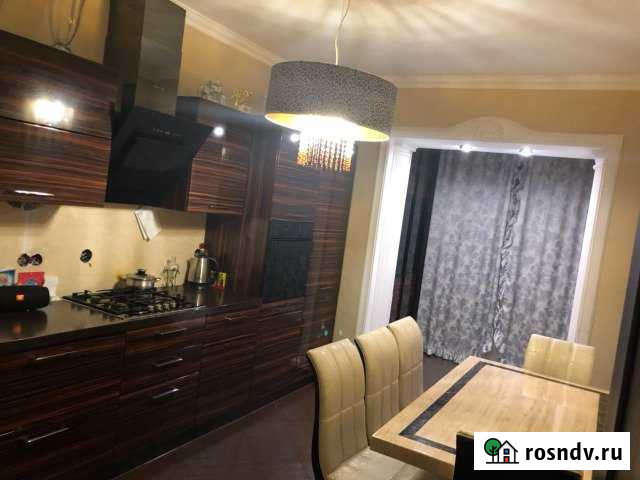 1-комнатная квартира, 56 м², 2/5 эт. в аренду на длительный срок во Владикавказе Владикавказ - изображение 1