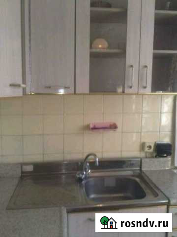 2-комнатная квартира, 46 м², 3/5 эт. в аренду на длительный срок во Владивостоке Владивосток - изображение 1