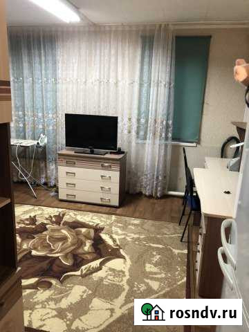 Комната 30 м² в 1-ком. кв., 1/2 эт. в аренду на длительный срок в Ноябрьске Ноябрьск - изображение 1