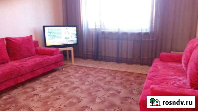 2-комнатная квартира, 46 м², 3/5 эт. в аренду посуточно в Каменске-Уральском Каменск-Уральский - изображение 1