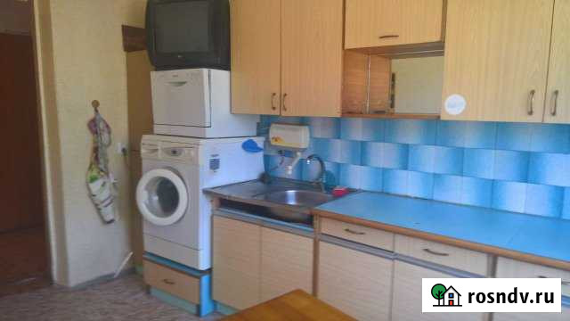 2-комнатная квартира, 58 м², 3/5 эт. в аренду на длительный срок в Шахтах Шахты - изображение 1