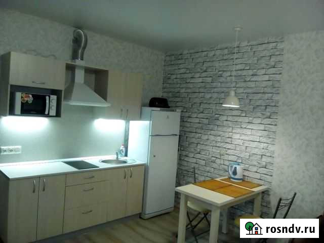 Квартира-студия, 30 м², 4/5 эт. в аренду на длительный срок в Волгограде Волгоград - изображение 1