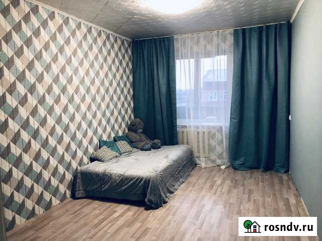 1-комнатная квартира, 42 м², 3/3 эт. в аренду посуточно в Гурьевске Кемеровской области Гурьевск - изображение 1