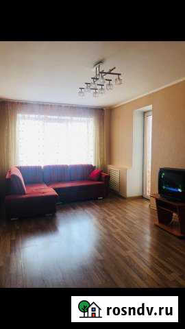 3-комнатная квартира, 65 м², 6/9 эт. в аренду посуточно в Магнитогорске Магнитогорск - изображение 1