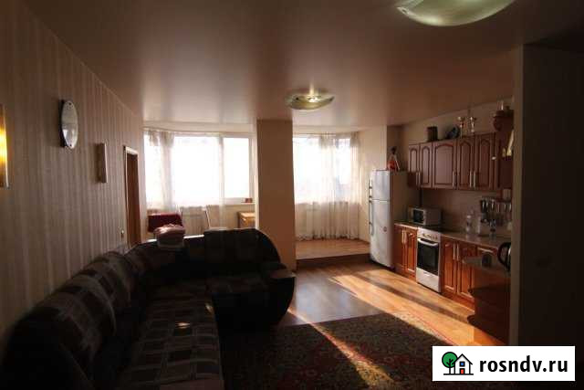 3-комнатная квартира, 76 м², 15/15 эт. в аренду посуточно во Владивостоке Владивосток - изображение 1