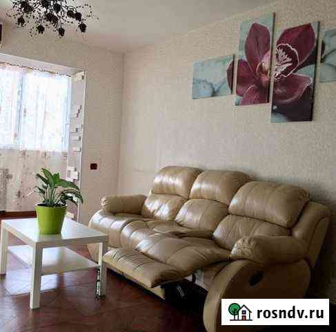 3-комнатная квартира, 82 м², 3/5 эт. в аренду посуточно в Артеме Артем
