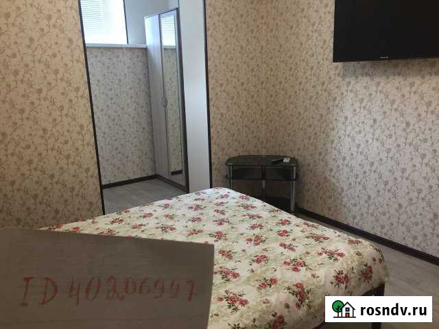 3-комнатная квартира, 76 м², 1/5 эт. в аренду посуточно в Феодосии Феодосия - изображение 1