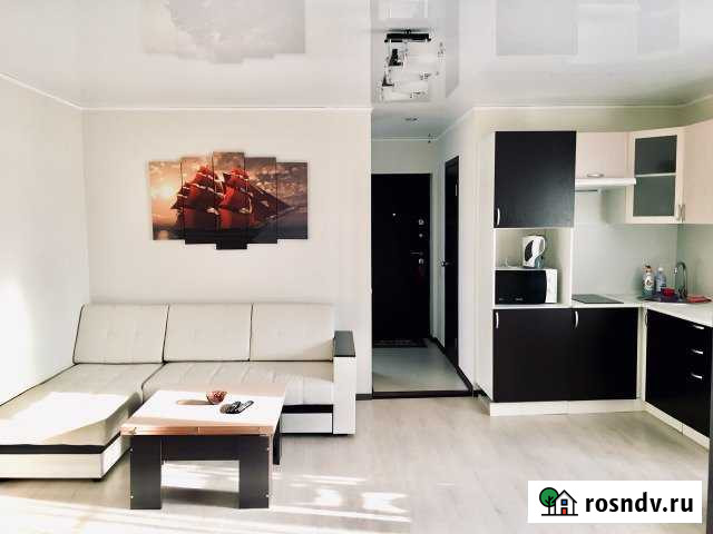 2-комнатная квартира, 50 м², 2/2 эт. в аренду посуточно в Магнитогорске Магнитогорск - изображение 1