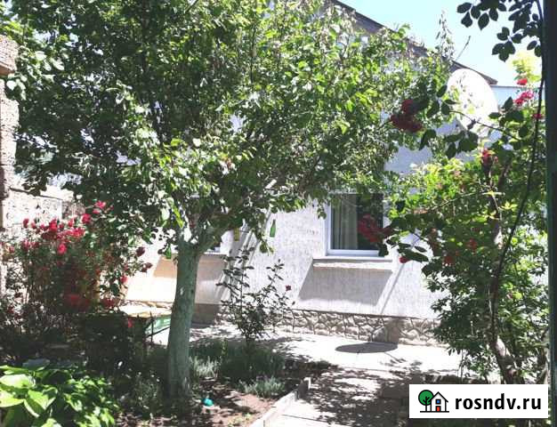 Дом 65 м² на участке 3 сот. в аренду посуточно в Саках Саки - изображение 1