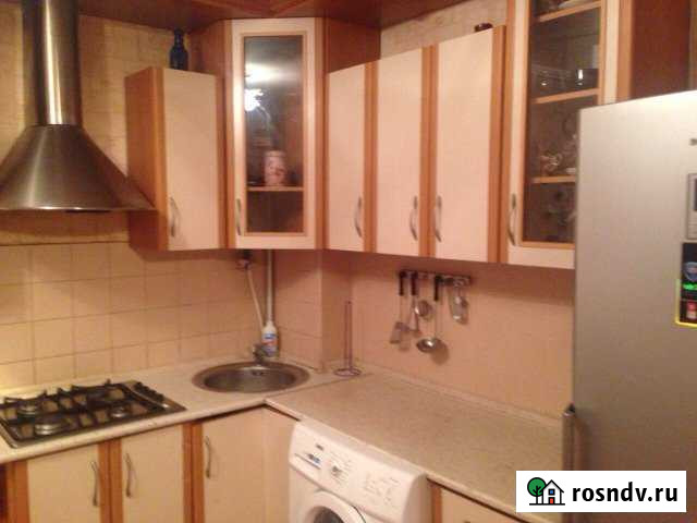 3-комнатная квартира, 75 м², 3/5 эт. в аренду на длительный срок в Севастополе Севастополь - изображение 1