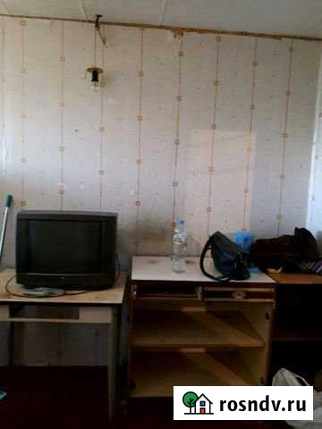 Комната 13 м² в 1-ком. кв., 5/9 эт. в аренду на длительный срок в Кировске Ленинградской области Кировск - изображение 1