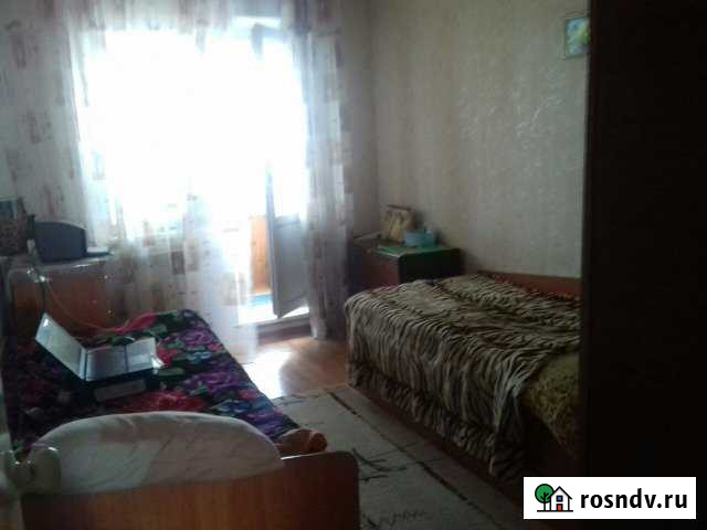 Комната 15 м² в 3-ком. кв., 6/9 эт. в аренду на длительный срок в Набережных Челнах Набережные Челны - изображение 1