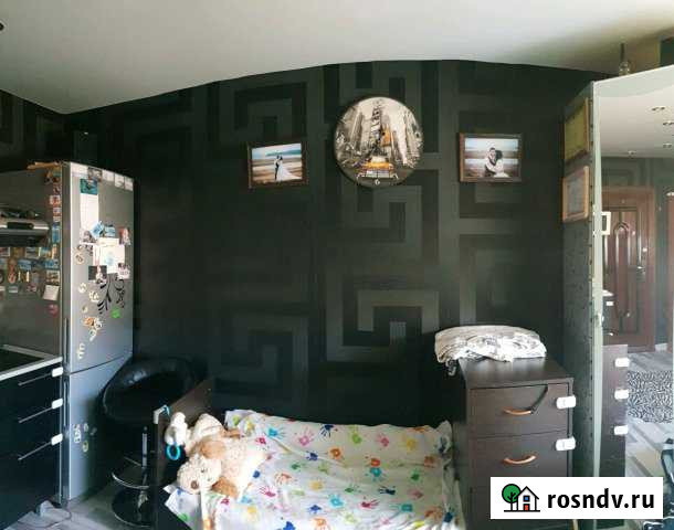 Комната 13 м² в 6-ком. кв., 5/5 эт. на продажу в Магадане Магадан - изображение 1