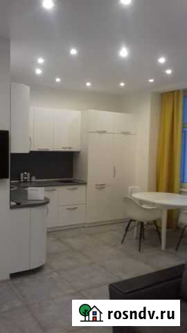 2-комнатная квартира, 39 м², 3/9 эт. в аренду посуточно в Гаспре Гаспра - изображение 1