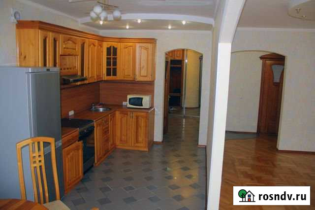 4-комнатная квартира, 130 м², 3/6 эт. в аренду на длительный срок в Томске Томск - изображение 1