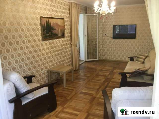 1-комнатная квартира, 44 м², 2/5 эт. в аренду посуточно в Гаспре Гаспра - изображение 1