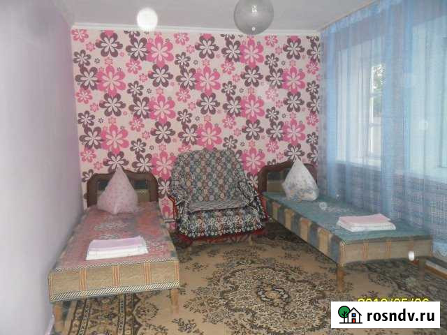 Дом 42 м² на участке 9 сот. в аренду посуточно в Ахтанизовской Ахтанизовская - изображение 1