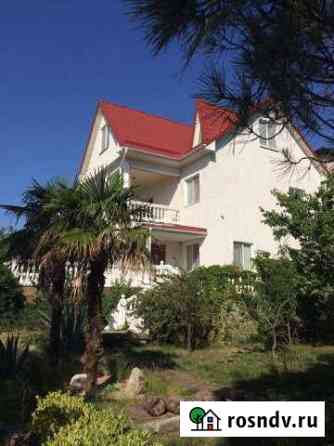 Комната 20 м² в 6-ком. кв., 2/3 эт. в аренду посуточно в Алупке Алупка