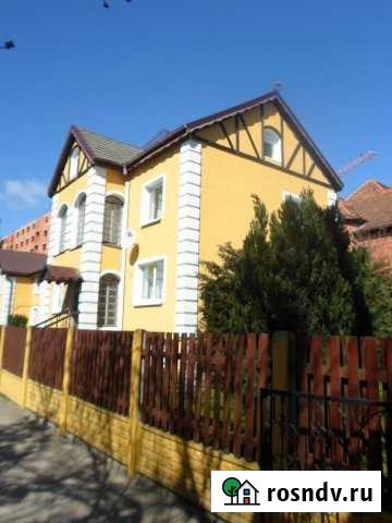 Дом 220 м² на участке 3 сот. в аренду посуточно в Калининграде Калининград - изображение 1