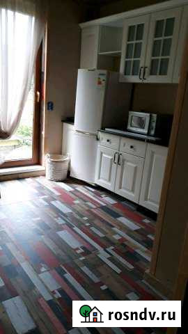 Комната 20 м² в 4-ком. кв., 1/2 эт. в аренду посуточно в Небуге Небуг - изображение 1