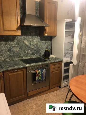 2-комнатная квартира, 60 м², 6/9 эт. в аренду на длительный срок в Нефтеюганске Нефтеюганск - изображение 1