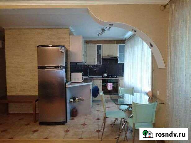 2-комнатная квартира, 58 м², 3/9 эт. в аренду посуточно в Пскове Псков - изображение 1