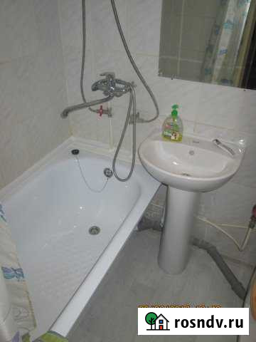 1-комнатная квартира, 36 м², 5/10 эт. в аренду посуточно в Волжском Волгоградской области Волжский - изображение 1