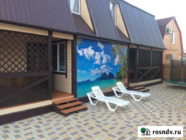 Коттедж 50 м² на участке 3 сот. в аренду посуточно в Голубицкой Голубицкая - изображение 1