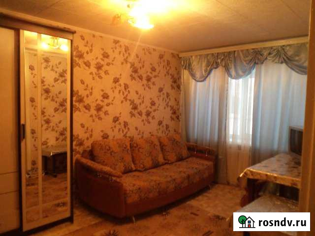 1-комнатная квартира, 32 м², 1/5 эт. в аренду посуточно в Куйбышеве Куйбышев - изображение 1