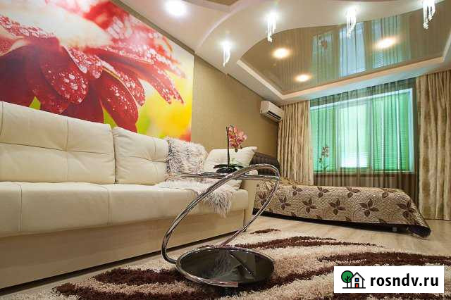 2-комнатная квартира, 60 м², 4/9 эт. в аренду посуточно в Волжском Волгоградской области Волжский - изображение 1