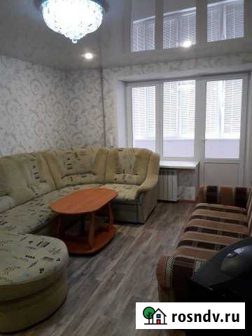 2-комнатная квартира, 54 м², 1/5 эт. в аренду посуточно в Кирово-Чепецке Кирово-Чепецк - изображение 1