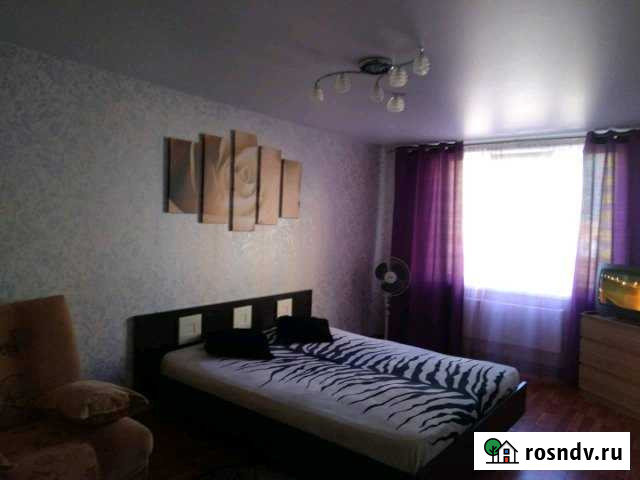 2-комнатная квартира, 59 м², 3/10 эт. в аренду посуточно в Волжском Волгоградской области Волжский - изображение 1