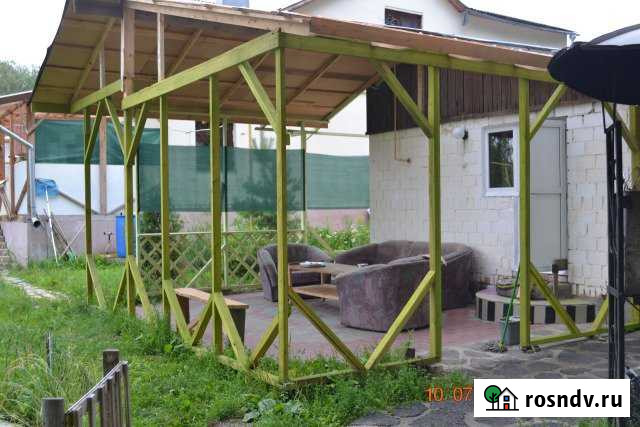 Дом 70 м² на участке 15 сот. в аренду посуточно в Челябинске Челябинск - изображение 1