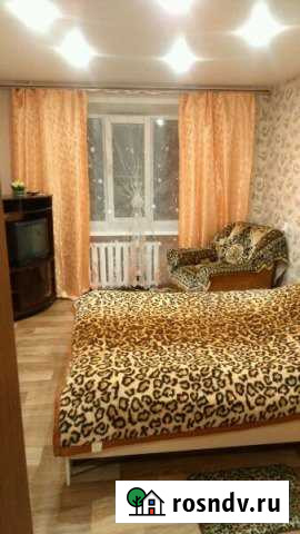 1-комнатная квартира, 30 м², 1/5 эт. в аренду посуточно в Волжске Волжск - изображение 1