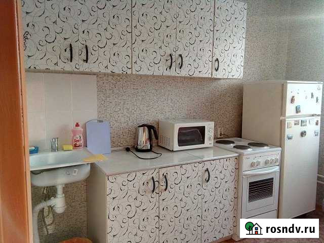 1-комнатная квартира, 43 м², 9/9 эт. в аренду посуточно в Белово Белово - изображение 1