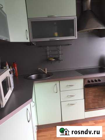 1-комнатная квартира, 40 м², 2/10 эт. в аренду посуточно в Нефтеюганске Нефтеюганск - изображение 1