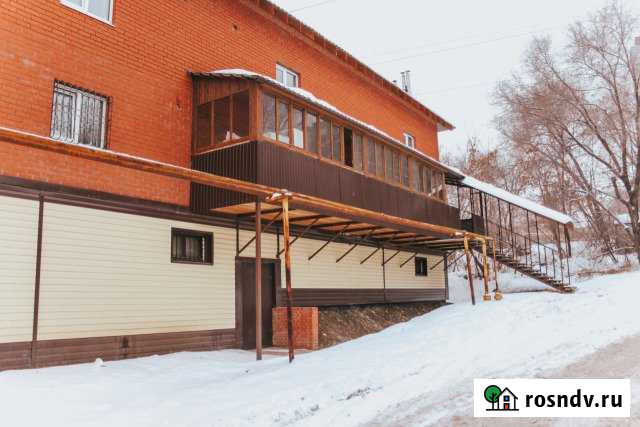 Коттедж 140 м² на участке 4 сот. в аренду посуточно в Новокуйбышевске Новокуйбышевск - изображение 1