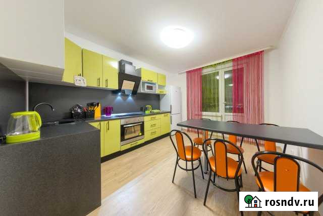 4-комнатная квартира, 120 м², 17/25 эт. в аренду посуточно в Санкт-Петербурге Санкт-Петербург - изображение 1