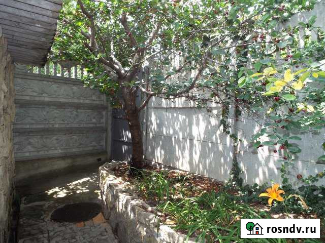 Дом 45 м² на участке 2 сот. в аренду на длительный срок в Феодосии Феодосия - изображение 1