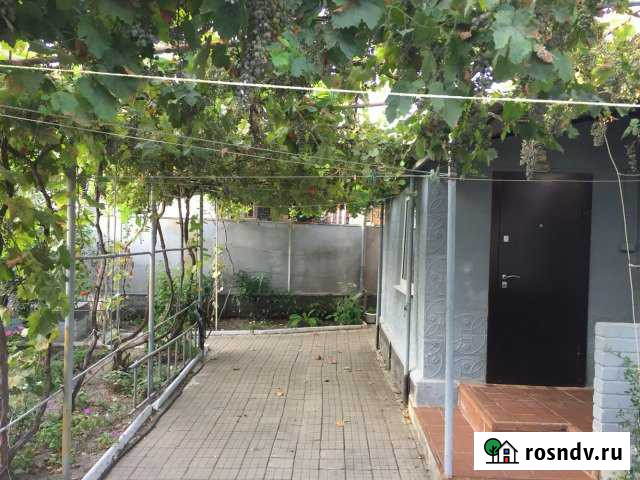 Комната 22 м² в 4-ком. кв., 1/1 эт. в аренду посуточно в Приморско-Ахтарске Приморско-Ахтарск - изображение 1